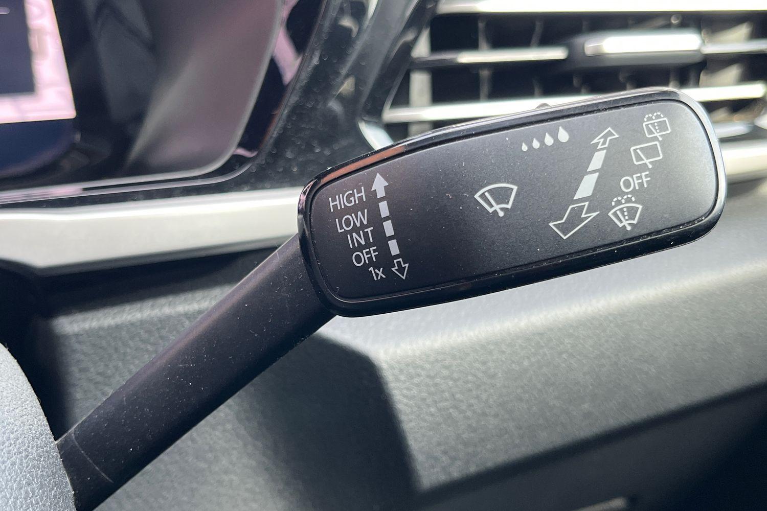 Ford GRAND TOURNEO CONNECT Photo 14