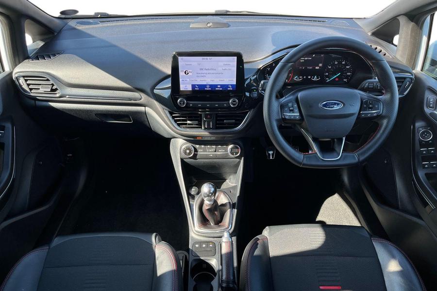 Ford FIESTA Photo autoimg-077f48fb9e071c88694b6766b4db0e41b9cf29ee.jpg