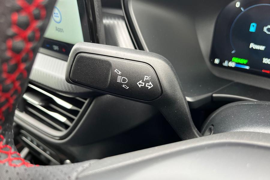 Ford KUGA Photo autoimg-078376e8ac80b882d321847f94c97c0bd07fb5b0.jpg