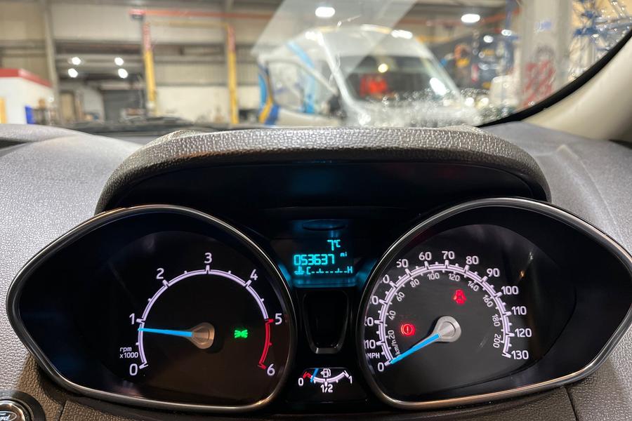 Ford ECOSPORT Photo autoimg-07886b286b54887ad3132eaad89efd4993a7b82c.jpg