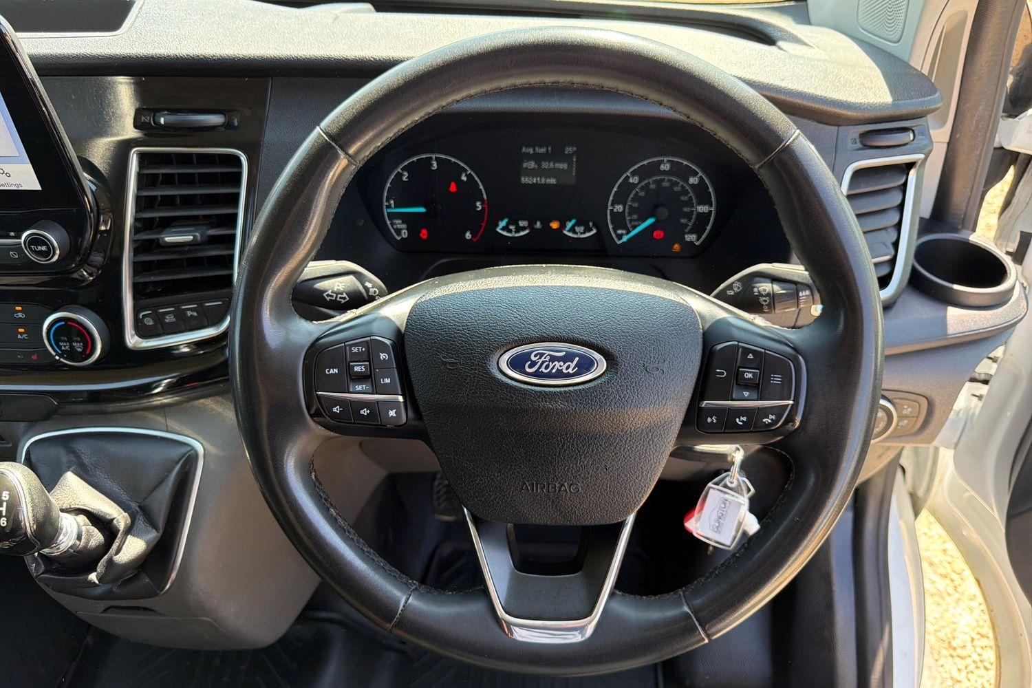 Ford TRANSIT CUSTOM Photo 28
