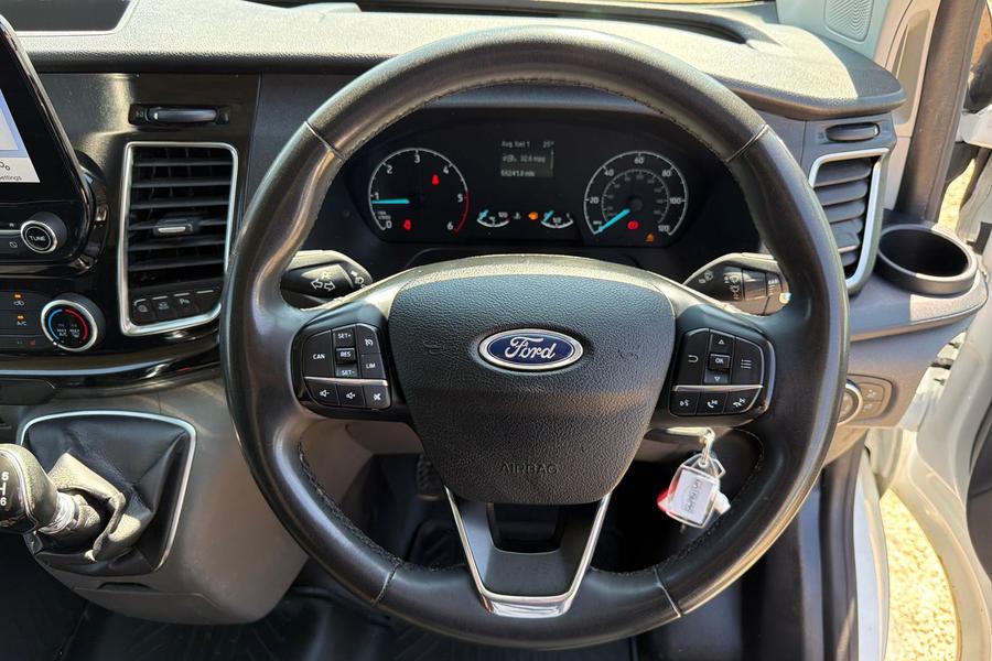 Ford TRANSIT CUSTOM Photo autoimg-0789201d9e5c3cfea37ec55cb674b298a172db2c.jpg
