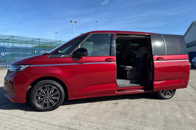 VOLKSWAGEN Multivan Photo 33