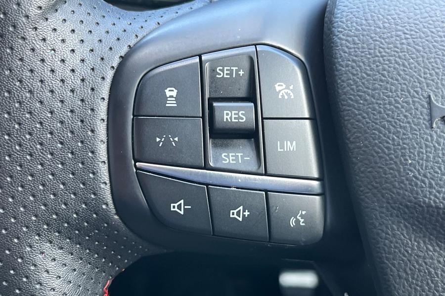 Ford Kuga Photo autoimg-078abede8615c93e2fa262ad5157c4e4ba619d49.jpg
