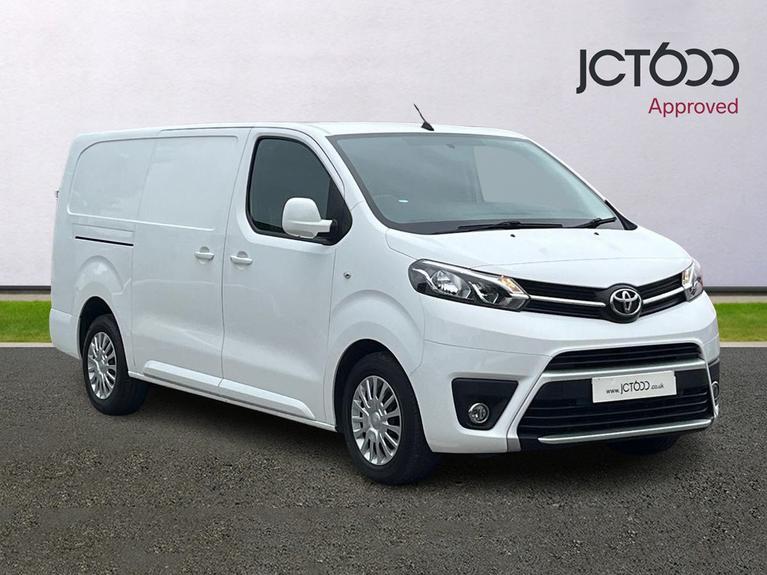 Used 2018 TOYOTA Proace 2.0D Comfort Long Panel Van 6dr Diesel Manual LWB Euro 6 (s/s) (120 ps) White at JCT600