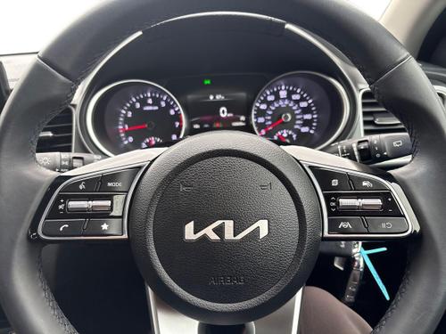 Kia XCEED Photo autoimg-079292f2519d03fe5760fc89e30280331ceff6e0.jpg