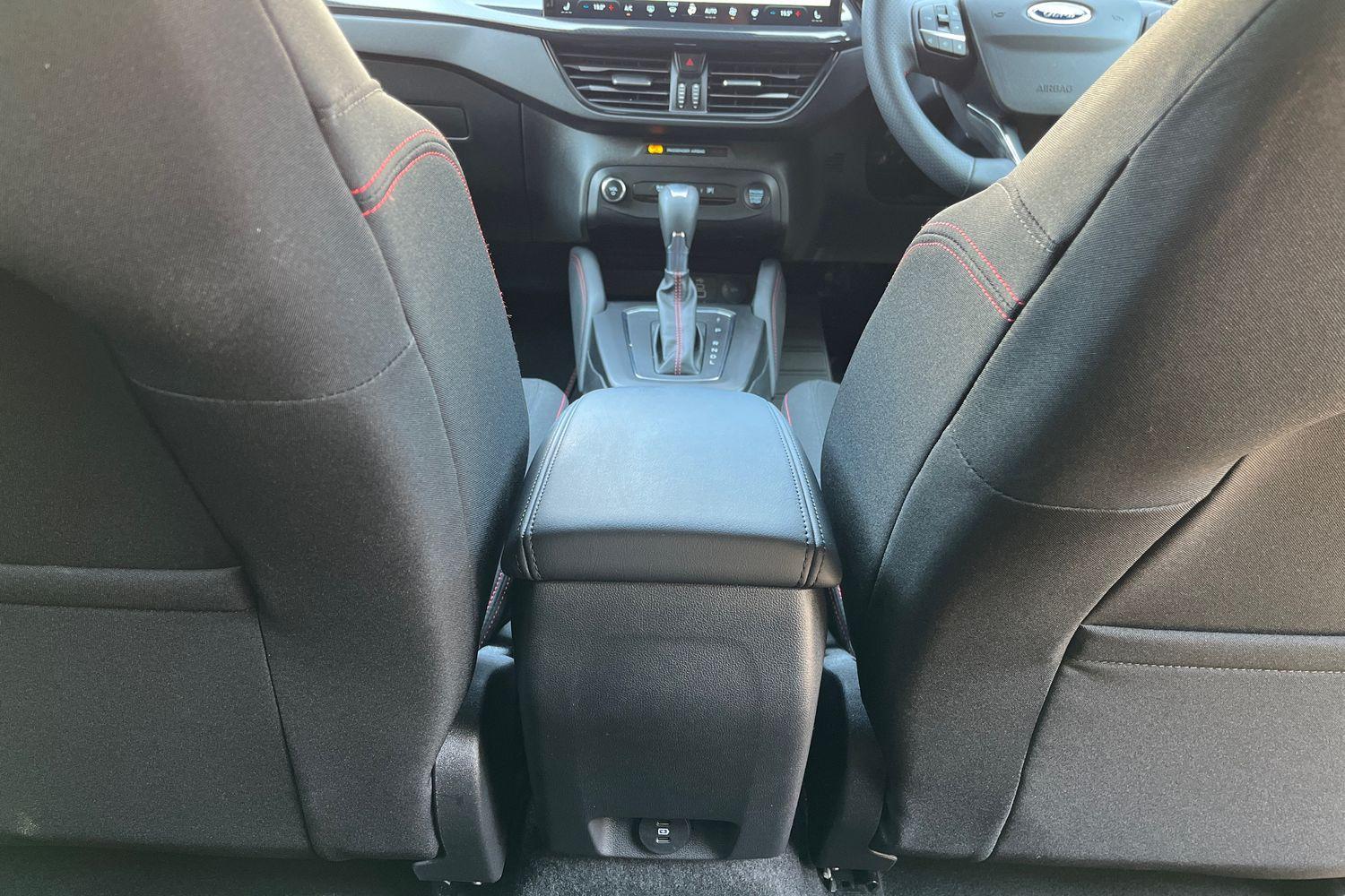 Ford Focus Photo 26