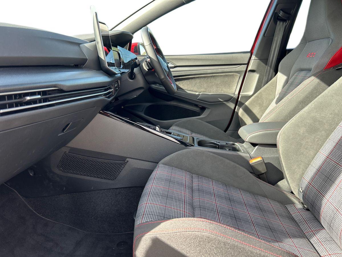 Volkswagen Golf Photo autoimg-079428bfa59c71d04b4ebad88bce50c908074ef3.jpg