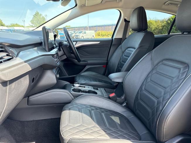 FORD Focus Photo 46