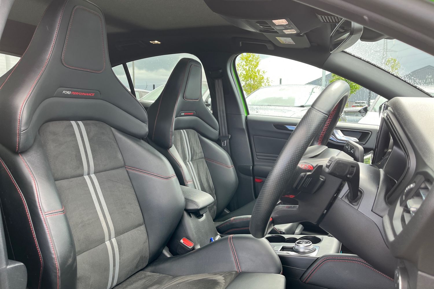 Ford Focus Photo 16