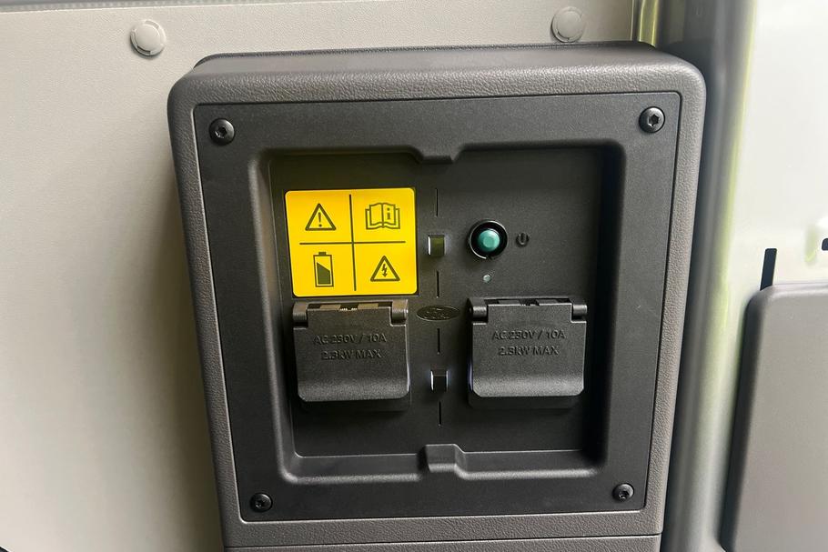 Used Ford E-TRANSIT LS75PFU 24