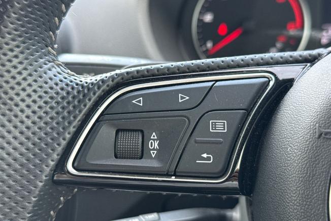 AUDI Q2 Photo 16