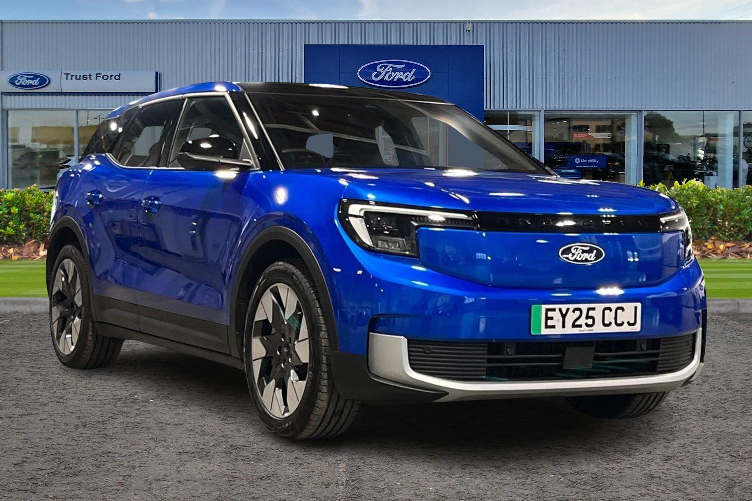 Ford Explorer Photo 0