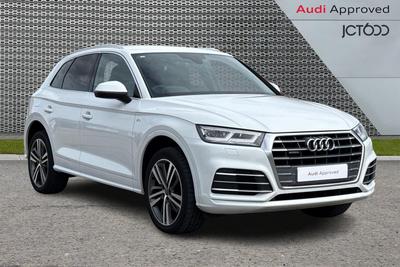 2019 AUDI Q5 2.0 TDI 40 S line SUV 5dr Diesel S Tronic quattro Euro 6 (s/s) (190 ps) at JCT600