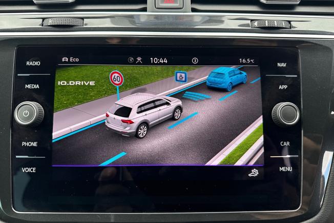 VOLKSWAGEN Tiguan Photo 22