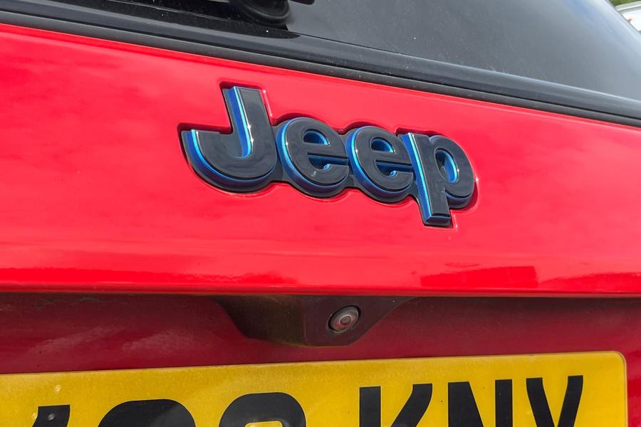 Jeep COMPASS Photo autoimg-07aba40131777e17037b772740063a33c9b6ee30.jpg