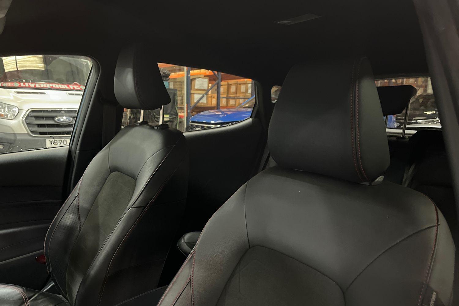 Ford FIESTA Photo 18