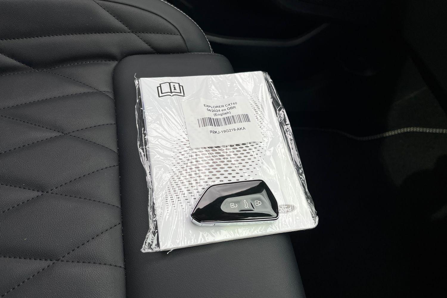 Ford Explorer Photo 21