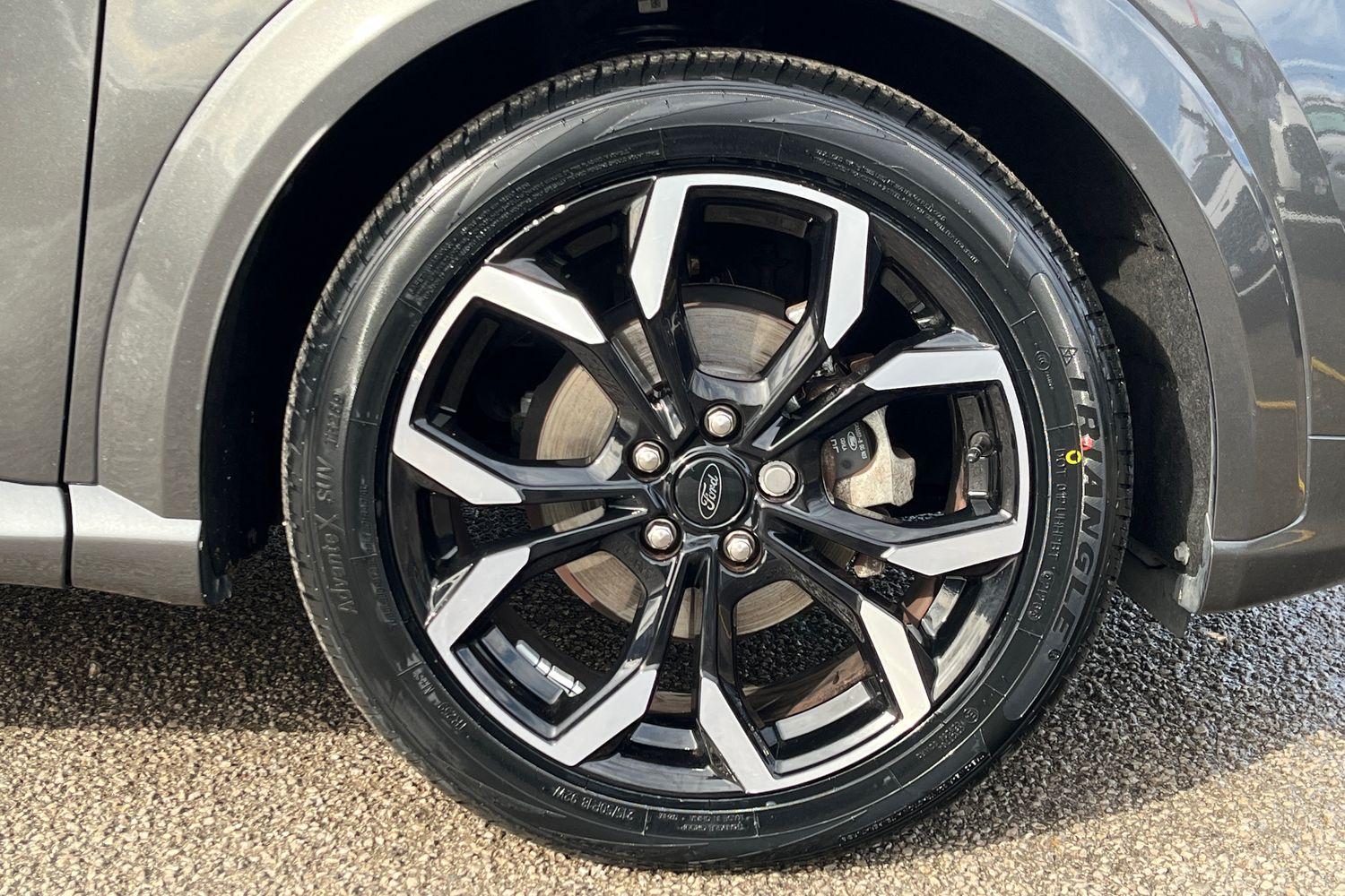 Ford PUMA Photo 7