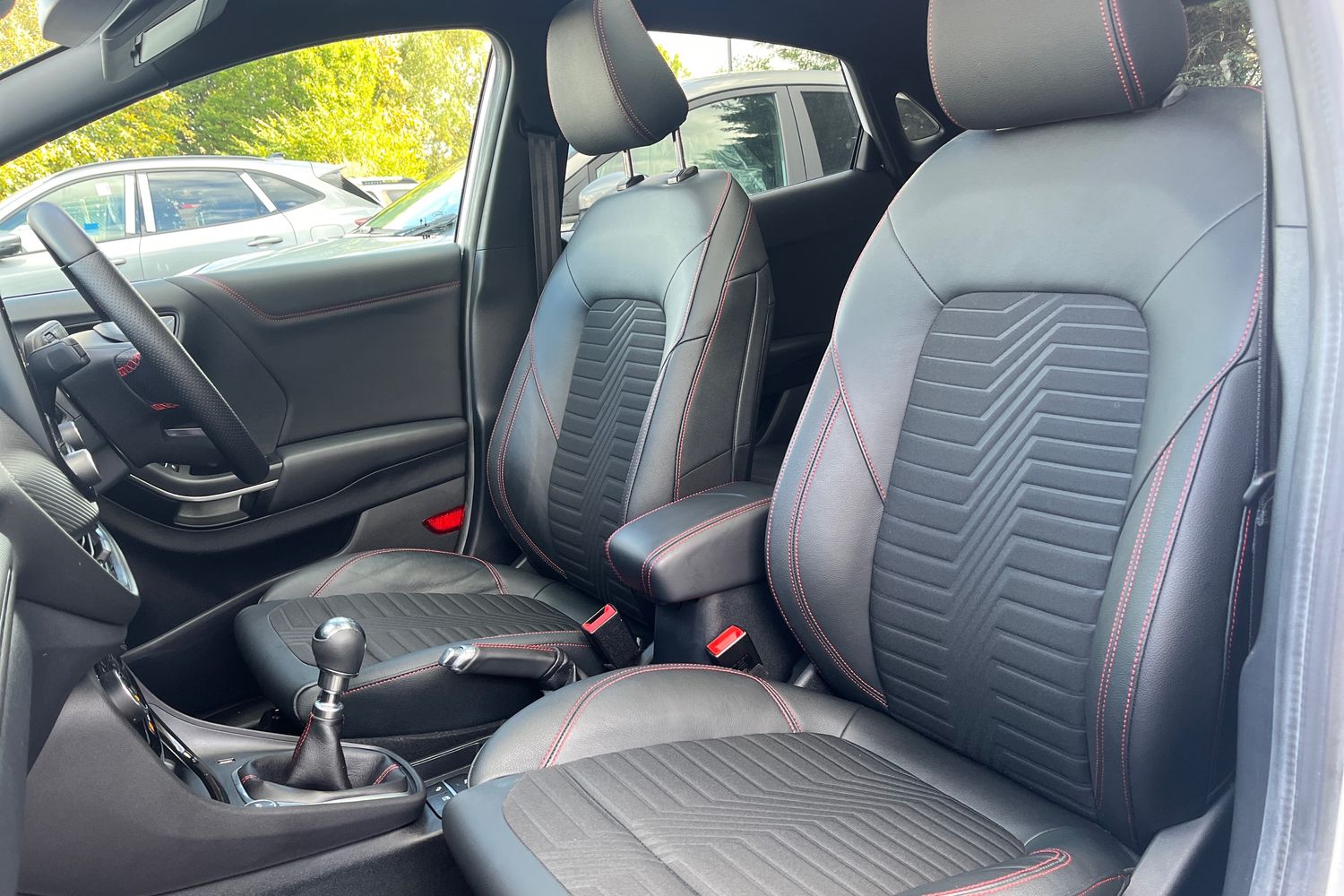 Ford PUMA Photo 18