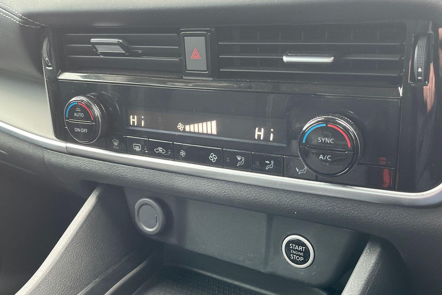 Nissan QASHQAI Photo 29