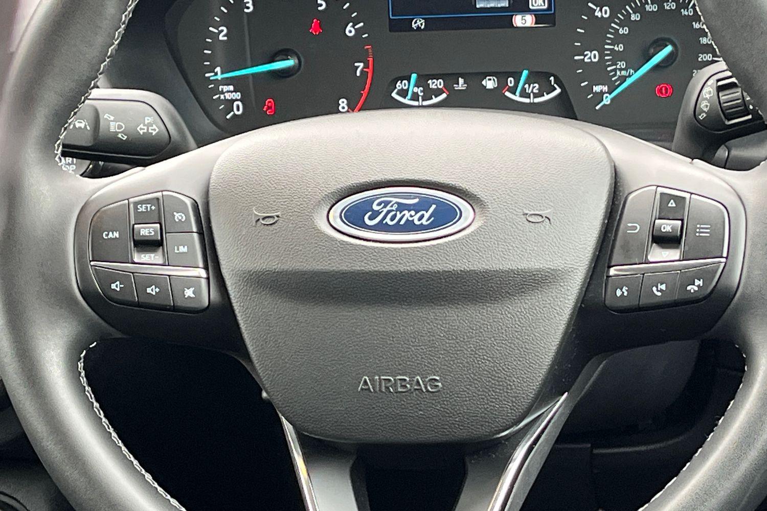 Ford FIESTA Photo 11