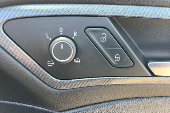 Volkswagen Golf MK7.5 Photo autoimg-07b79e56e85022e3164817b0b0de67b9a52842f9.jpg