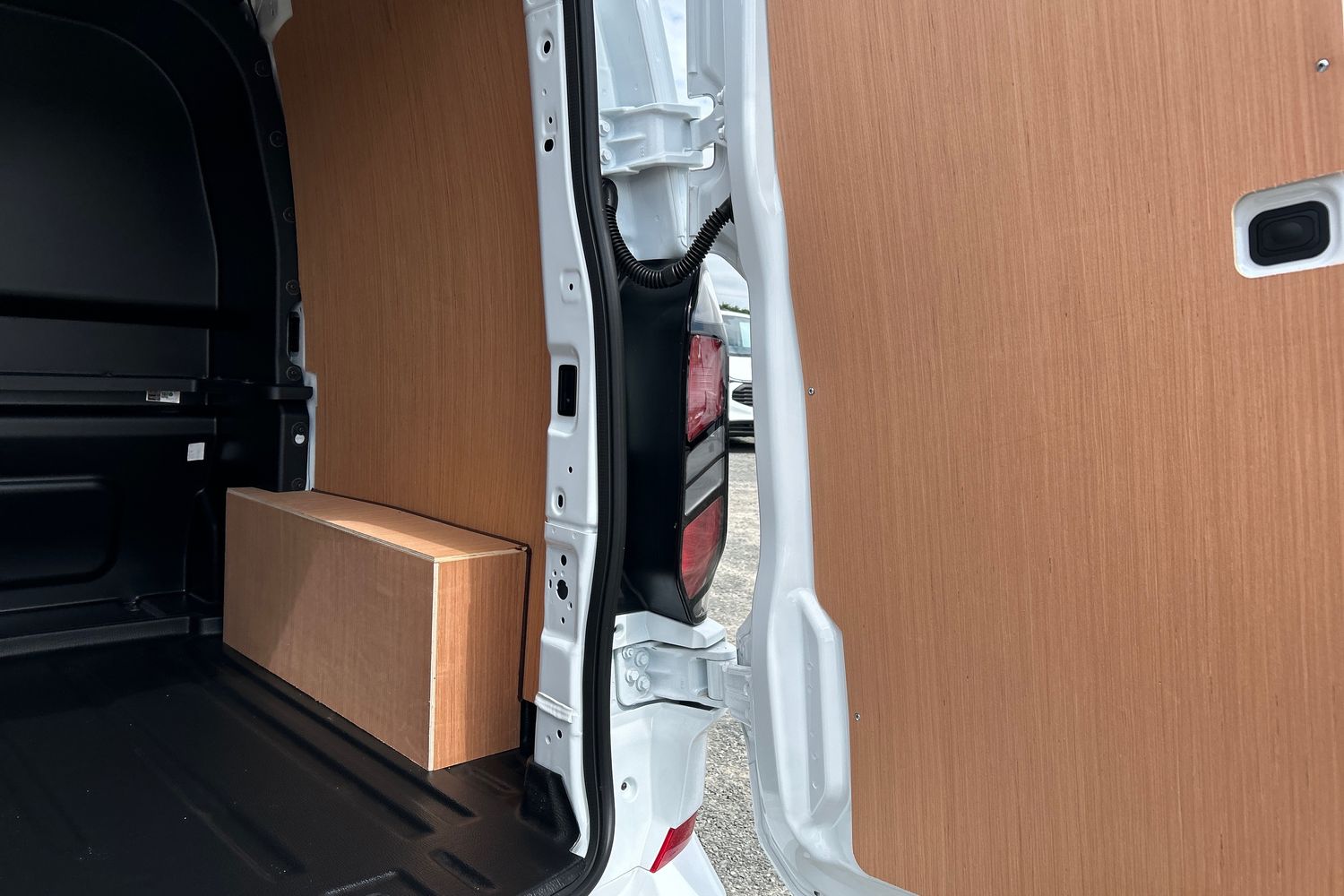Ford TRANSIT CUSTOM Photo 37