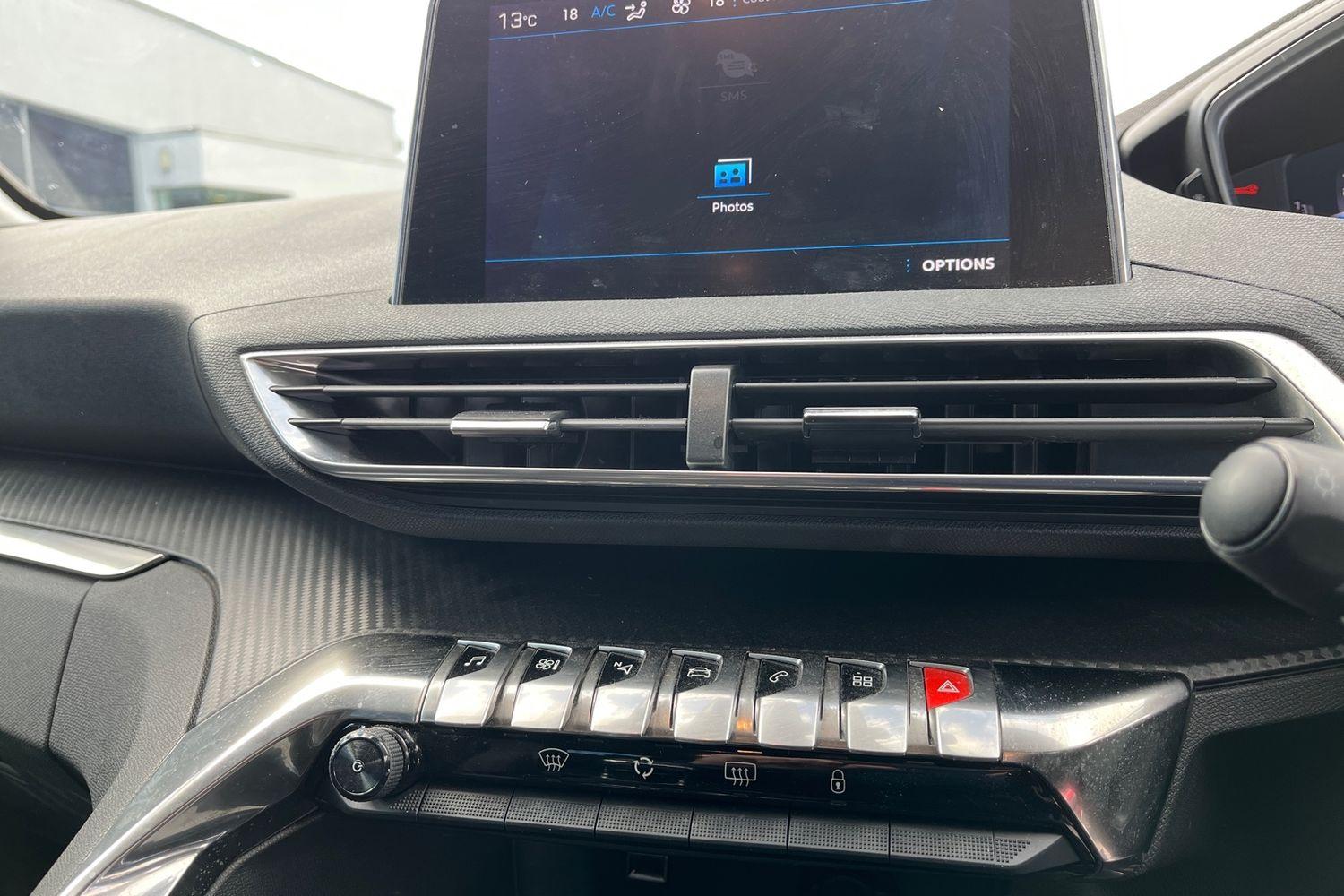 Peugeot 5008 Photo 35