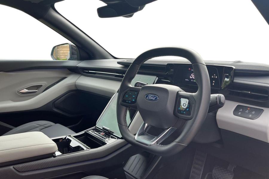 Ford EXPLORER Photo autoimg-07b945c2a90d85bf49cb5fcd73647788fd56c374.jpg
