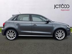 AUDI A1 Photo 4