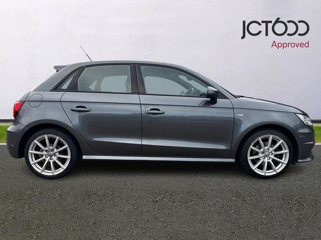 AUDI A1 Photo 4