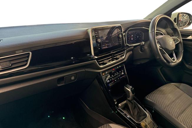 VOLKSWAGEN T-Roc Photo 2