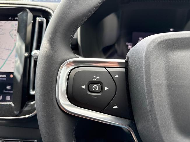 VOLVO Xc40 Photo 16