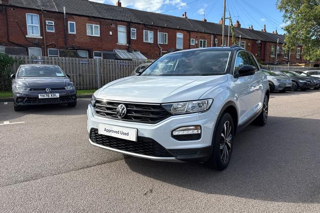 VOLKSWAGEN T-Roc Photo 22