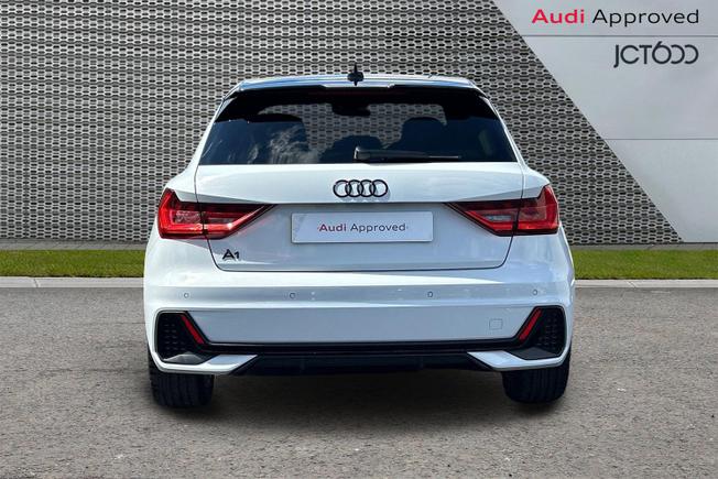 AUDI A1 Photo 7