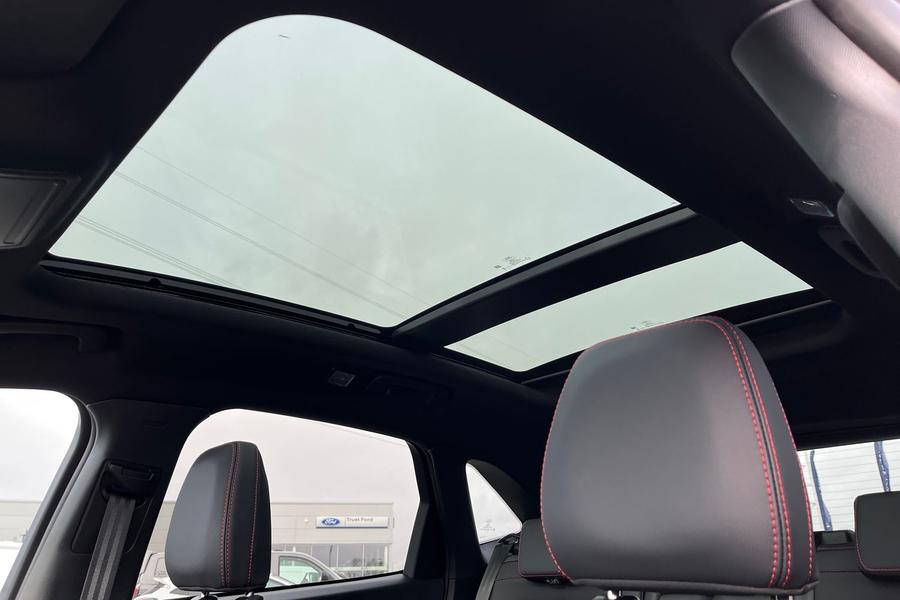 Ford Kuga Photo autoimg-07d995dcde90a0d2539814eaad9592bb33cf58b4.jpg