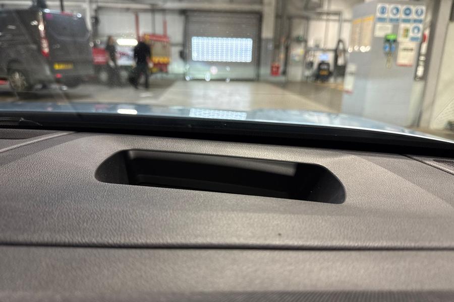 Ford Explorer Photo autoimg-07da08aebbd92a4875298a320a136c377d3d6060.jpg