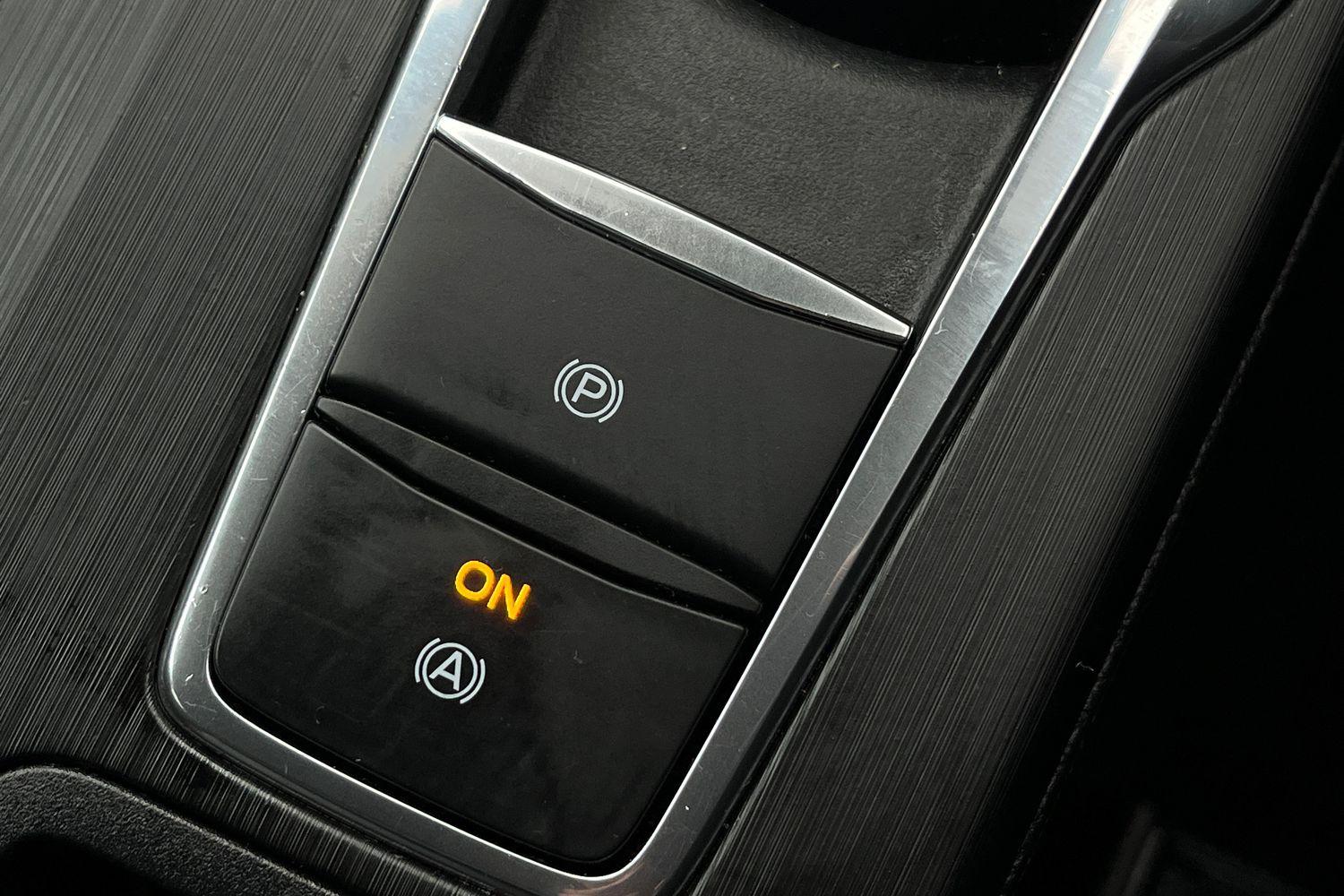 Ford Focus Photo 38