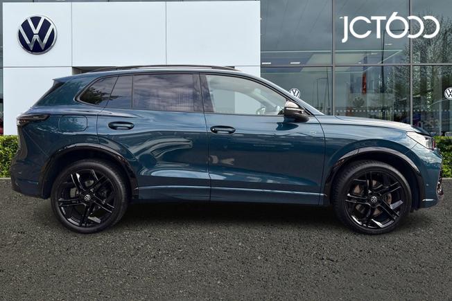 VOLKSWAGEN Tiguan Photo 4