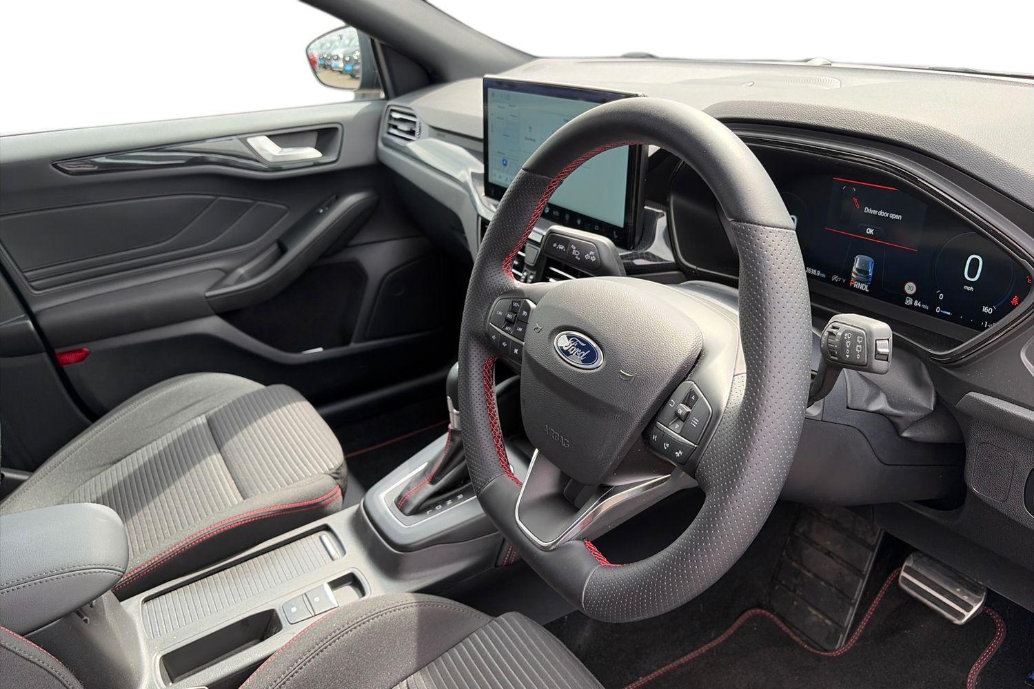 Ford Focus Photo 8