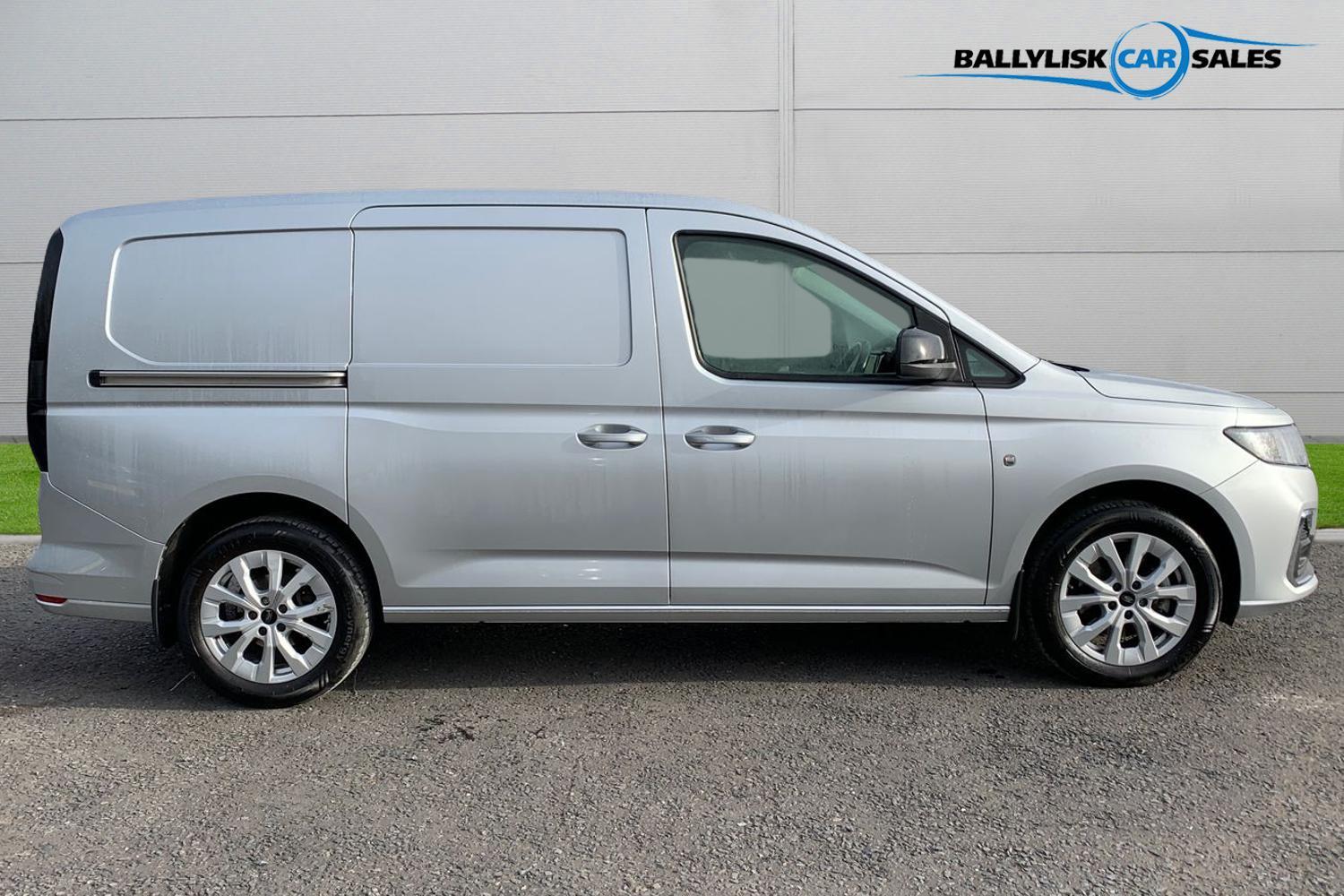 2025 Ford Transit Connect 2.0 102PS 230 EcoBlue Limited Panel Van L2 in Silver with 10K - vehicle photo 3 for sale on PureCar