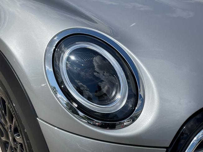 MINI Hatch Photo 19
