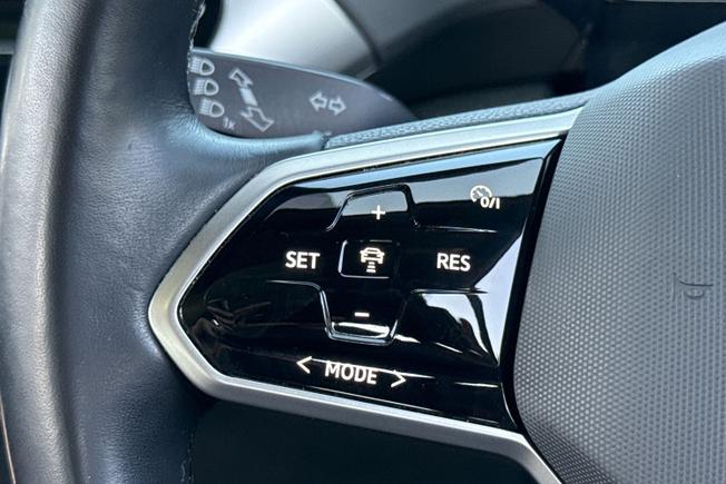 VOLKSWAGEN Id.5 Photo 16