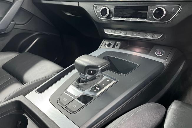 AUDI Q5 Photo 23