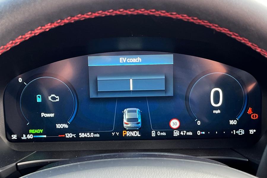 Ford KUGA Photo autoimg-07f6f9729bce0081701d4fc14e89bd98131c89e4.jpg