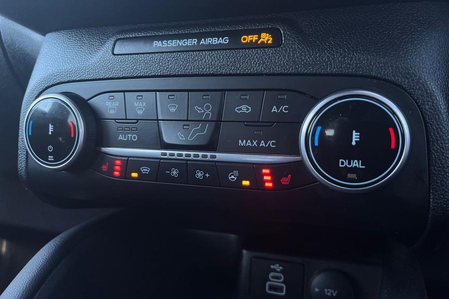 Ford Kuga Photo autoimg-07fa8ad14e2b7f9b73ea909dcd611e85a1a859a2.jpg