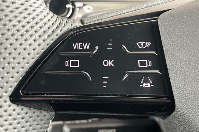 AUDI Q3 Photo 16