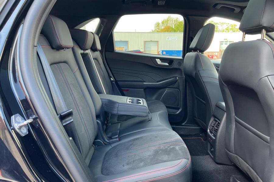 Ford Kuga Photo autoimg-07fcc63819a1c883120a21e5413c7c73d126eb8c.jpg