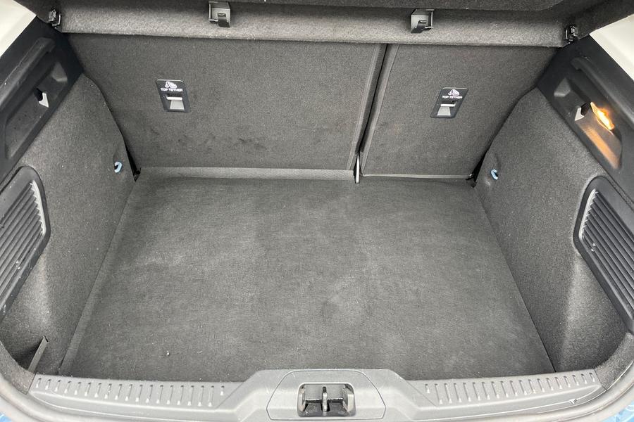 Ford FOCUS Photo autoimg-07fd12c6f6f7a2f4c6dac41f866cd12f25f4a216.jpg